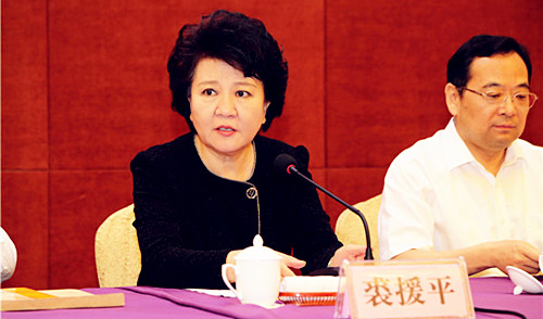 裘援平強(qiáng)調(diào)，今后國內(nèi)僑政工作的主要任務(wù)是重點(diǎn)加強(qiáng)政策法律、涉僑事務(wù)、僑界民生和事業(yè)發(fā)展4個(gè)服務(wù)及其平臺機(jī)制建設(shè)，著力優(yōu)化政府職能、推進(jìn)依法護(hù)僑、拓展工作領(lǐng)域、加強(qiáng)統(tǒng)籌協(xié)調(diào)，以改革創(chuàng)新精神銳意進(jìn)取、真抓實(shí)干，推動國家僑務(wù)事業(yè)不斷發(fā)展。