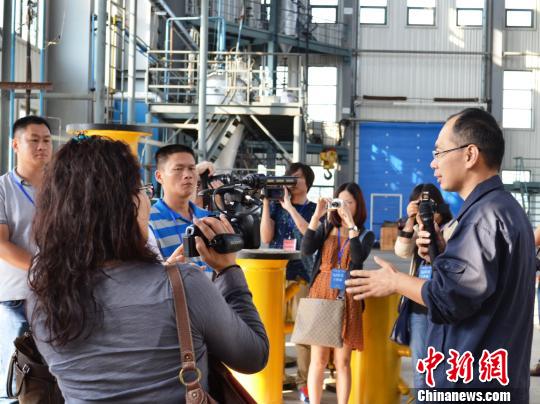 �����Aý�۽�һ��һ·���R�c(di��n)�B�Ƹ�