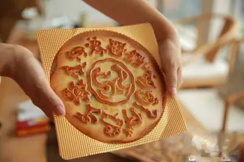 中秋未到，月餅君先被玩壞了