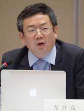 龍登高：清華大學教授、華商研究中心主任