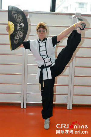 中國僑網(wǎng)巴西姑娘朱莉安娜