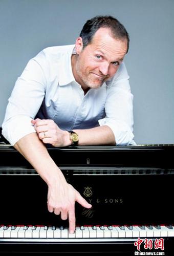 中國(guó)僑網(wǎng)尤雅·溫特。(湖南大劇院 供圖)