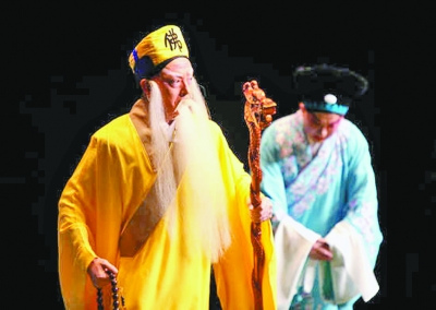 中國僑網(wǎng)中國國家京劇院《白蛇傳》在法國昂熱演出