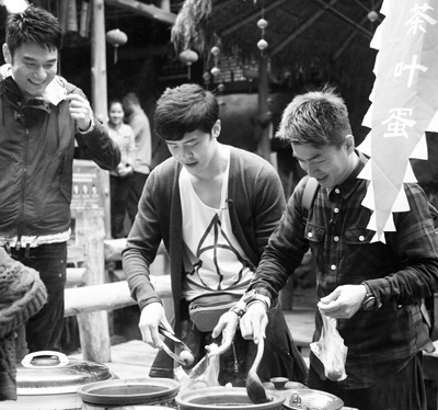 中國(guó)僑網(wǎng)《茶道真兄弟》劇照。(朱芝霖 圖)