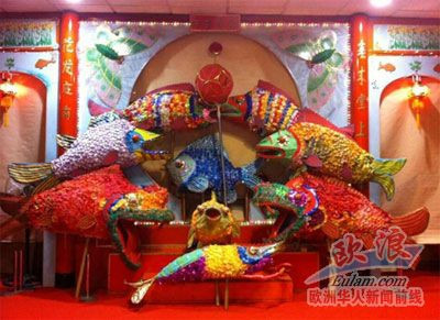 中國僑網(wǎng)馬德里華人用于春節(jié)表演的魚燈已準備就緒。(西班牙歐浪網(wǎng))
