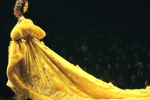 大黃袍禮服側(cè)面。(圖片由寶爾博物館提供)