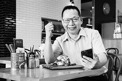 圖為被譽為“澳洲最佳美食家”的羅尼·雷