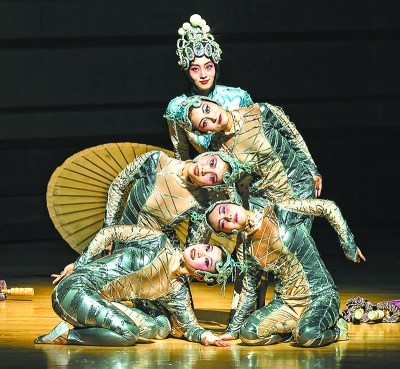 雜技《白蛇》(王如君