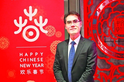 嚴(yán)振全近影