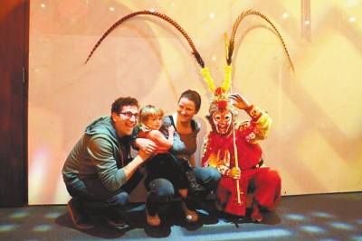 河南文化代表團(tuán)在海外掀起“河南風(fēng)”。