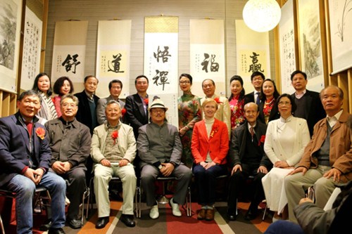 《龍行天下》熊恩普書畫作品展在悉尼邦德畫廊隆重揭幕。(澳大利亞《新快報》)