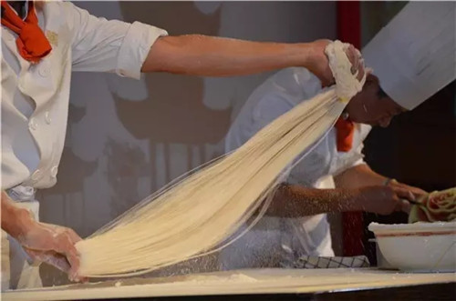 (緬甸《金鳳凰中文報(bào)》