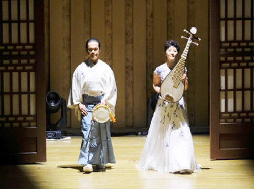 中國(guó)琵琶"重逢"日本太鼓