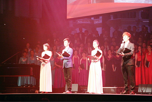 悉尼朗誦藝術(shù)團(tuán)在大型史詩音樂會“孫中山”詩朗誦。(澳洲《新快報》資料圖)