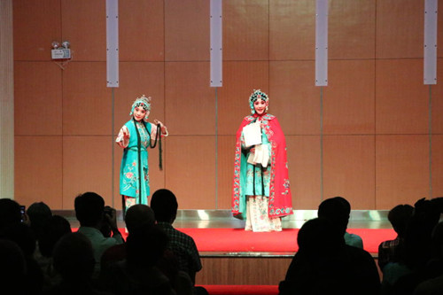 中國僑網(wǎng)展覽開幕式昆曲演出《牡丹亭》之《游園》