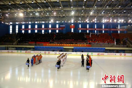 中國僑網(wǎng)“首屆中俄大學(xué)生冰雪嘉年華”開幕現(xiàn)場。(劉明揚 攝)