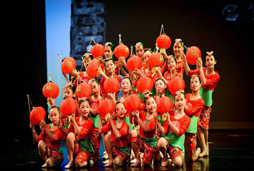 中國僑網(wǎng)資料圖(休斯敦華星藝術團供圖)