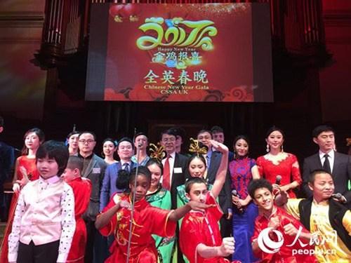 中國僑網(wǎng)表演現(xiàn)場