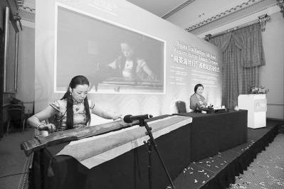 中國僑網(wǎng)啟動儀式上的表演。(呂甜 攝)