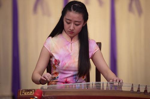 中國僑網(wǎng)文藝表演