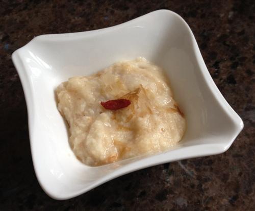 中國僑網(wǎng)柴魚山藥糊(資料圖:美國《世界日報》)