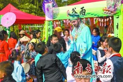 中國僑網(wǎng)活動(dòng)現(xiàn)場。(何俊 攝)