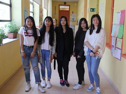 中國(guó)僑網(wǎng)小選手合影。 (西班牙《歐華報(bào)》)