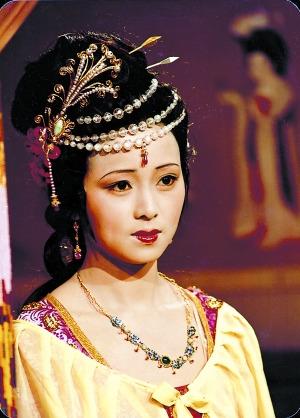 中國僑網(wǎng)張蕾劇照