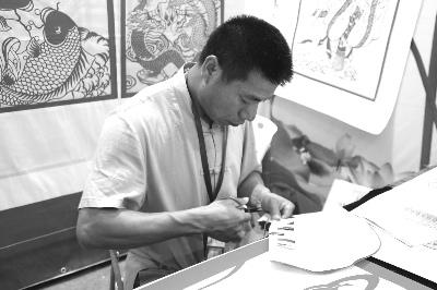 中國僑網(wǎng)雄縣剪紙展示