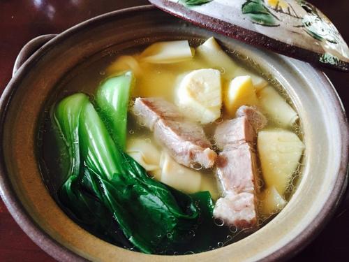 中國僑網(wǎng)腌篤鮮(美國《世界日報(bào)》資料圖)