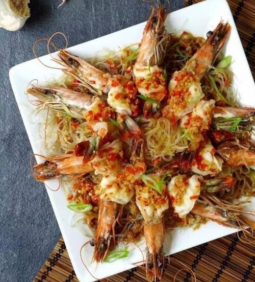 中國(guó)僑網(wǎng)蒜蓉粉絲蝦。(圖片來(lái)源:歐洲華人街網(wǎng))