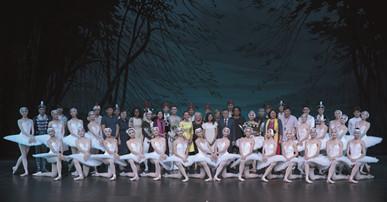 中國(guó)僑網(wǎng)演出現(xiàn)場(chǎng)。