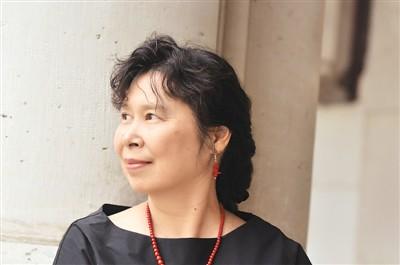 中國僑網(wǎng)張翎近照