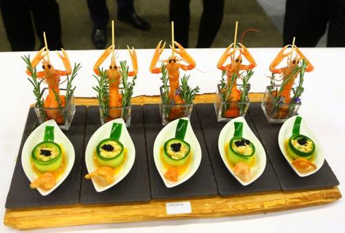 中國(guó)僑網(wǎng)資料圖片:一場(chǎng)中國(guó)烹飪世界大賽上的參賽美食。新華社記者龔兵攝