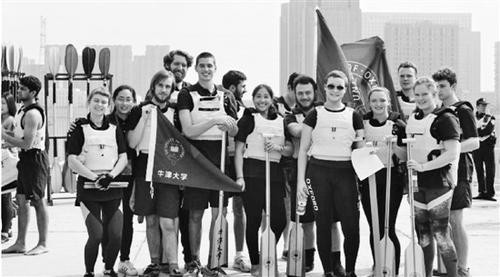 中國(guó)僑網(wǎng)牛津大學(xué)學(xué)生龍舟隊(duì)