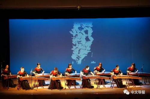 中國僑網(wǎng)開場古箏曲《漁舟晚唱》。(日本《中文導(dǎo)報(bào)》)