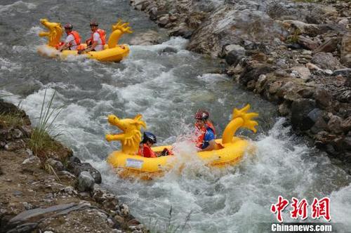 中國僑網(wǎng)比賽按專業(yè)組和業(yè)余組分別進(jìn)行 黃余洋 攝